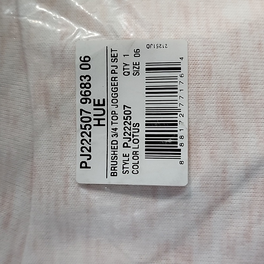 Hue Women's Poly-Blend Brushed 3/4 Top Jogger Pajama Set - 1X - Picture 9 of 9